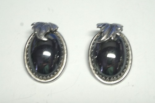 Braccialetto Cernierato Whiting & Davis Ematite & Foglie Vintage e Orecchini a Clip - Foto 6 di 7