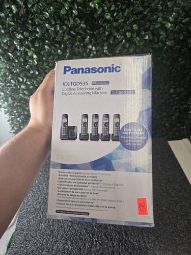 Panasonic KX-TGD535 Cordless Phone System – 5 Handsets – Digital Answering – NEW - Zdjęcie 3 z 5