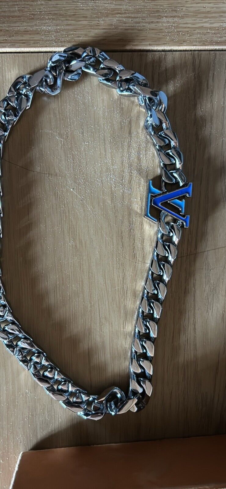 Picture 1 of 2