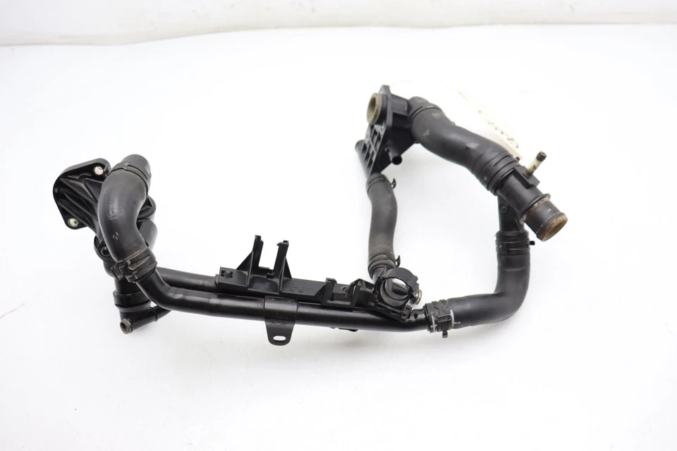 07-09 CARCASA TERMOSTATO VOLKSWAGEN EOS 2.0L CON MANGUERAS Y TUBOS Q9789 Foto 3 de 4