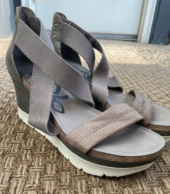 Women s OTBT Half Moon Platform Wedge Sandals Sandal Heels Mocha Size 10