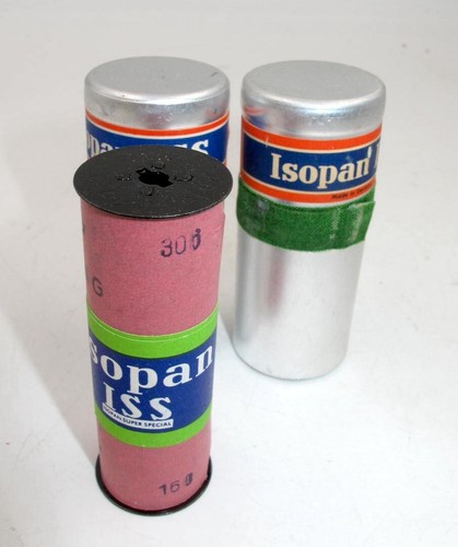 *WOW* 2 ROLLS OF AGFA ISOPAN ISS 620 B&W FILM IN METAL TINS-UNKNOWN EXP. DATE - Picture 2 of 6