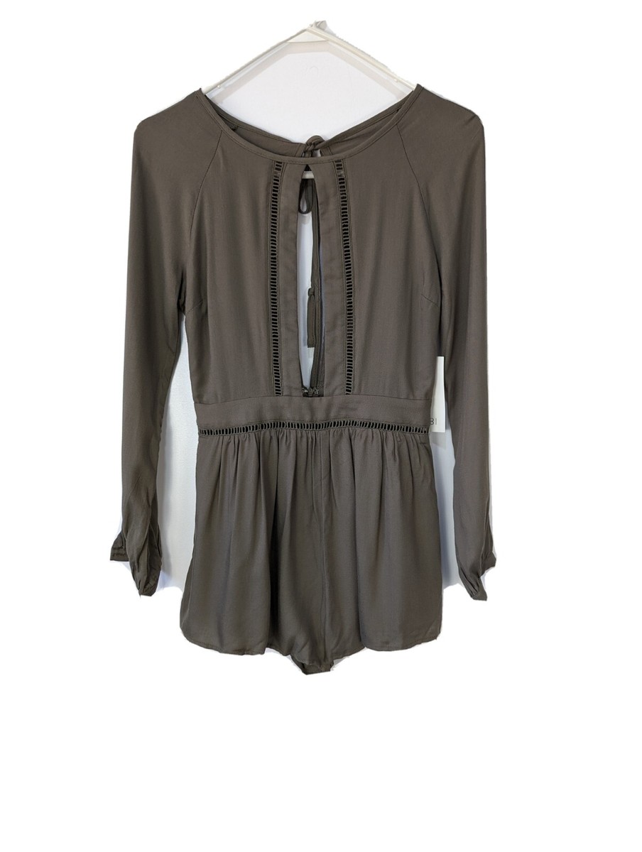 Tobi Womens Long Sleeve Romper Size Small olive green Shorts