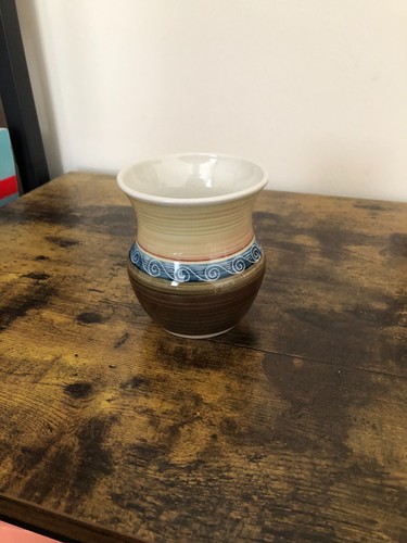 Jo Lester Freshwater Isle Of Wight Studio Pottery Small Vase Pot 1950s 9.5cm