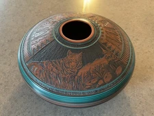 PAUL LANSING :: ART POTTERY “Wolf” 10” SEED POT Native American NAVAJO Signed