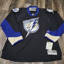 New With Tags Autographed Victor Hedman Tampa Bay Lightning Reebok Jersey XXL