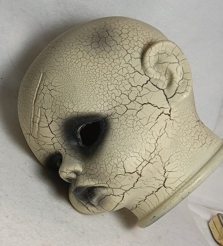 Halloween Creepy Baby Face Crackle Plastic Surface Eyeless Spooky Decor Prop - Picture 15 of 16
