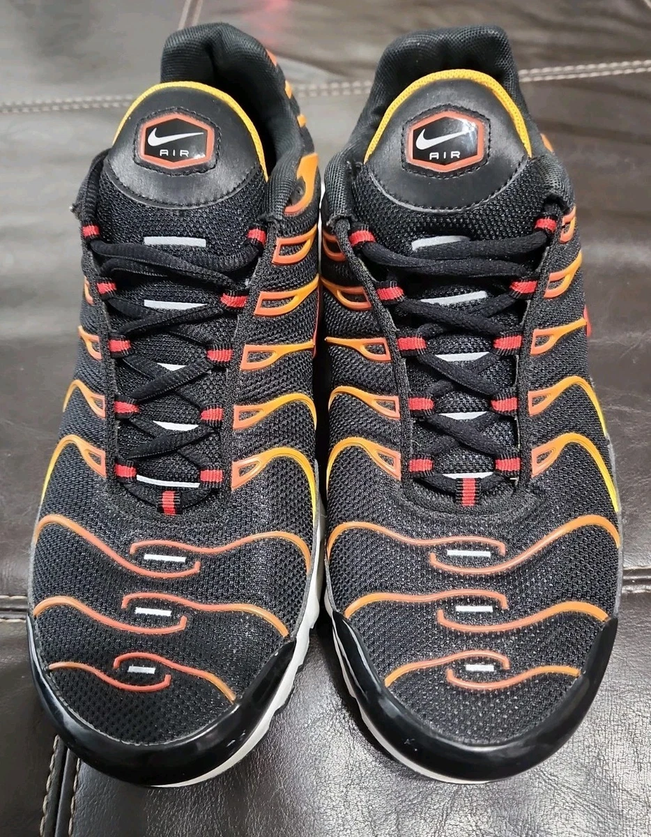 Preços baixos em Nike Air Max Plus Black Orange | eBay
