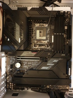 ASUS ROG STRIX Z690-F GAMING WIFI DDR5 LGA1700 Motherboard