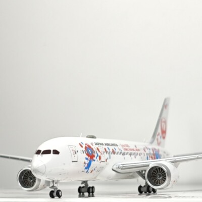 1:400 JC Wings Japan Airlines Boeing 787-8 Airplane Diecast