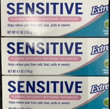 ( LOT 4 ) Natural White Sensitive Extreme Whitening Toothpaste 4.1 oz Ea Fluo