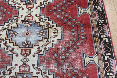 Antique Persian rug from The Greater Hamedan region 200 x 125 cm - Picture 6 of 12