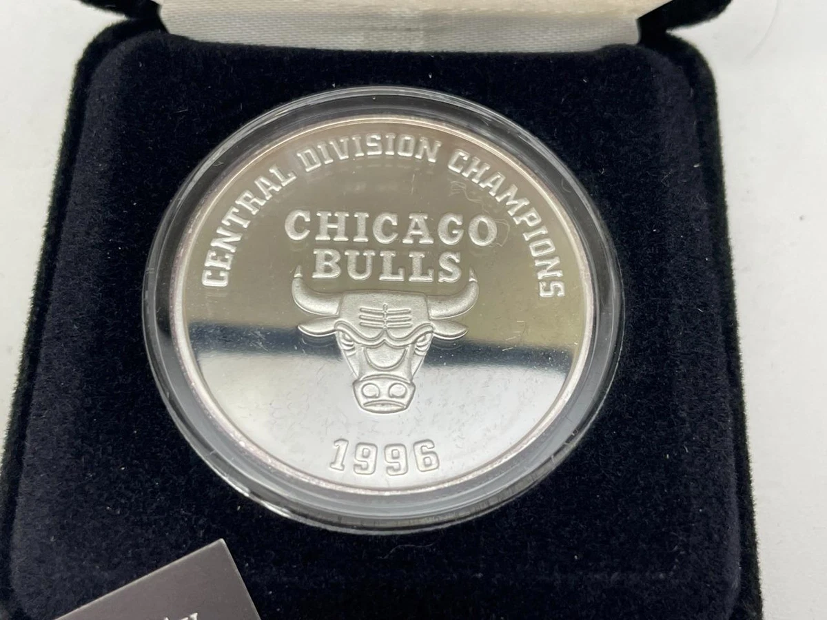 CHICAGO BULLS .999 SILVER 1996 CHAMP HIGHLAND MINT PROOF COIN 0334