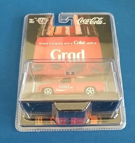 M2 MACHINE 2025 COCA COLA Grad 1992 Chevrolet C1500 SS 454 A58 25-14 New Coke - Picture 3 of 9