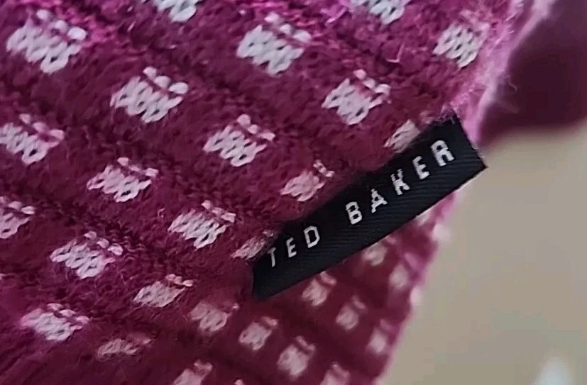 Ted Baker Men's Wool Blend Pullover Sweater In Burgundy Printed Size 4/L - Image 3 of 4