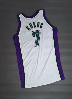 Pro Cut Authentic Jersey(home)Toni Kukoc 03-04 Hall of fame
