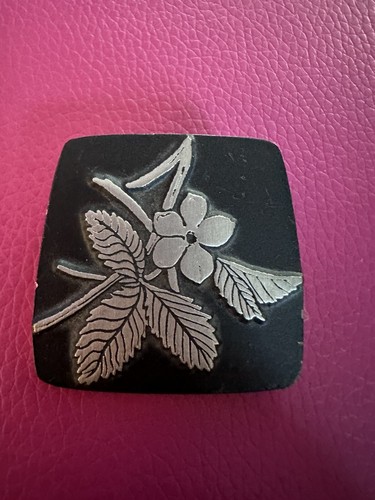 Urban Fetishes 1998 Black Eyed Susan Flowers Brooch Pin Pewter
