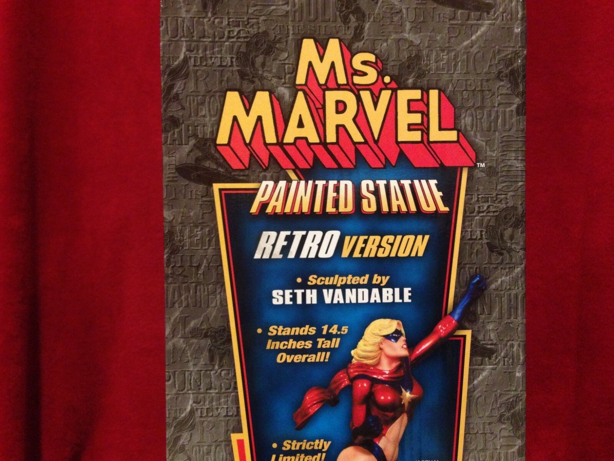 Ms. MARVEL STATUE Bowen Designs Retro Version Numbered 0004 Ms. MARVEL STATUE Bowen Designs Retro Version Numbered 0004