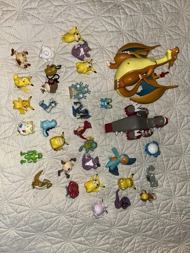 Pokemon Vintage Tomy Figures Lot 33