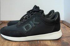 DKNY Women's 8 Oaks Logo Applique' Athletic Lace Up Sneakers Black/White
