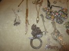 Vintage to costume lot of 20  silver toned necklaces plus 3 gold toned — photo 5