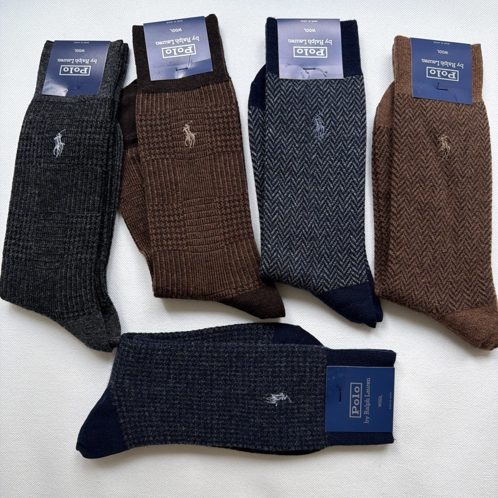 Polo Ralph Lauren Mens Wool Blend Dress Socks Set Of 5 , Navy, Charcoal & Brown
Opens in a new windo