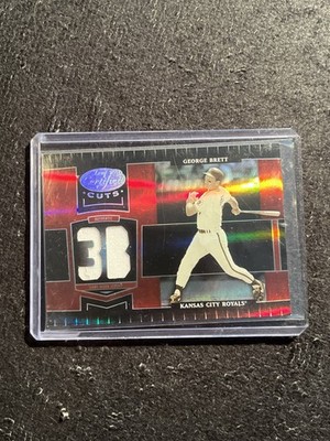 2004 Leaf Certified Cuts Marble Red /100 George Brett #231 HOF Relic Game Worn