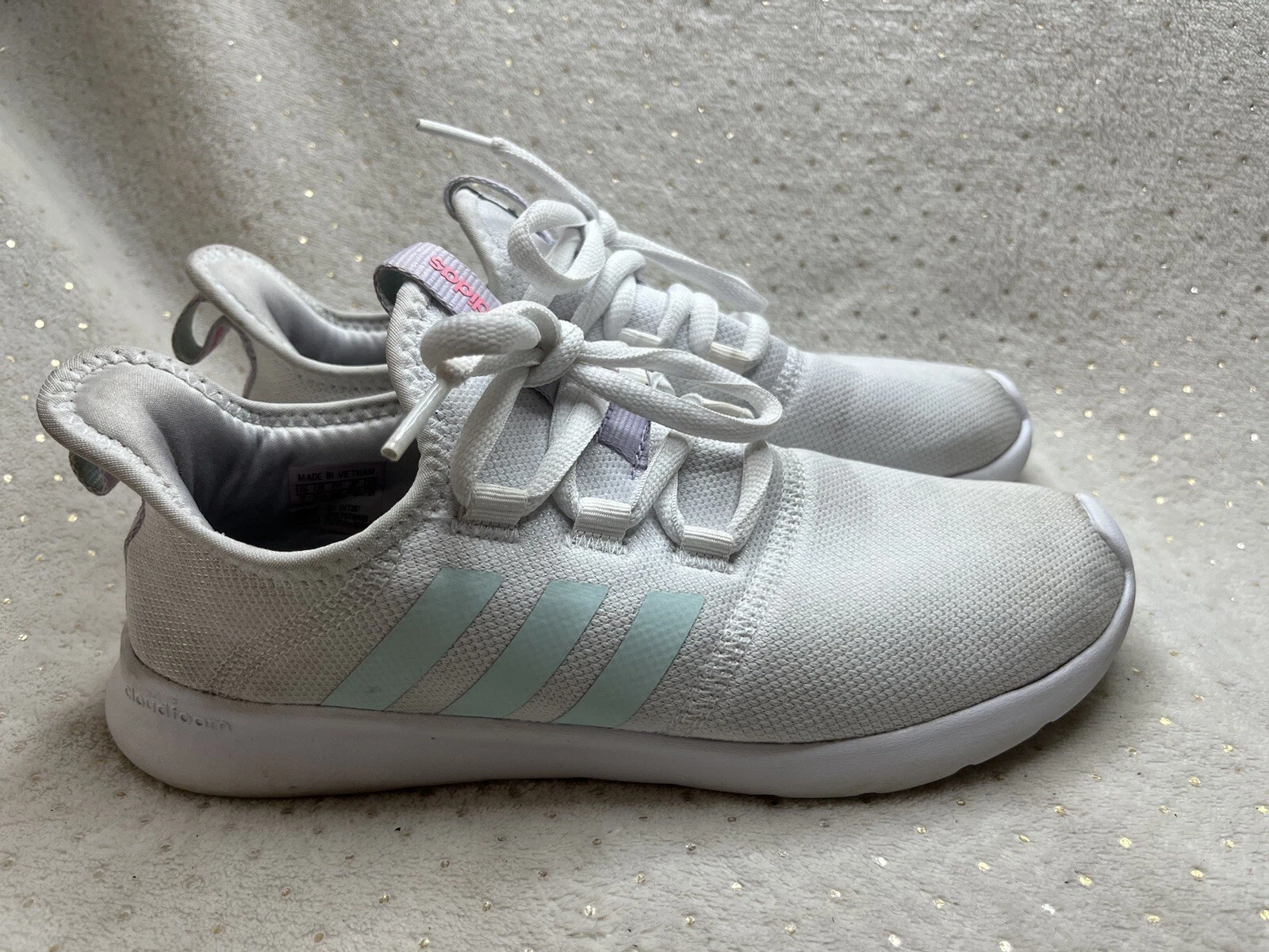 Adidas Womens CloudFoam Shoes Sneakers Size 7 White Prime Green GV7307 Athletic