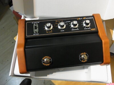 Warm Audio Jet Phaser Boxed