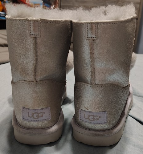 Stivali Ugg Australia Ragazza Taglia 4 Metallizzati Gita Pom Pom Pelliccia Argento/Viola - Foto 4 di 8