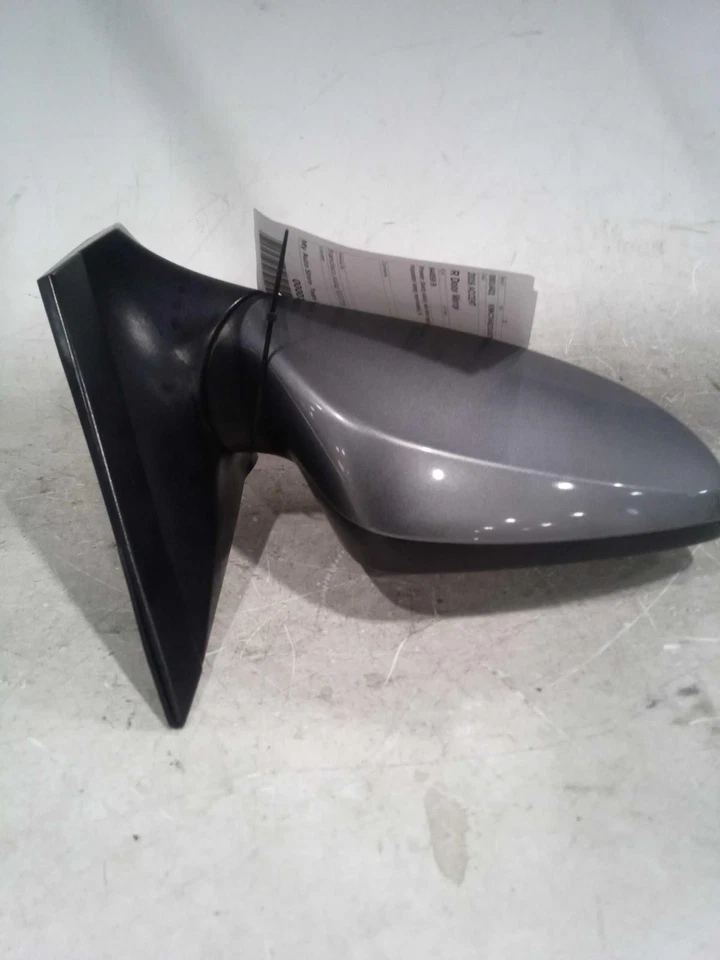 2016 Hyundai Accent Right Door Mirror Assembly OEM 338911 Used 64K Miles Foto 2 de 3