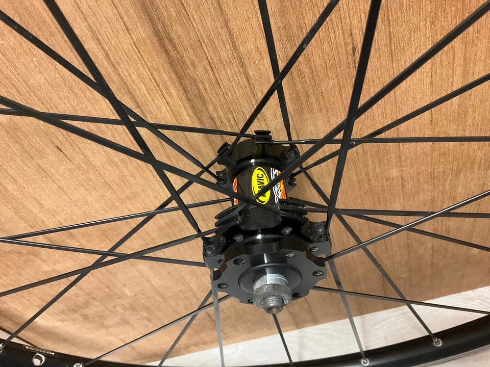 Like NEW VINTAGE MTB 26" front  wheel Mavic Crossride 24H for rim & disc brake - Bild 3 von 4