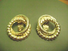 VINTAGE SG D'OR PATENT PENDING GOLD TONE DOUBLE TEXTURED SHOE CLIPS