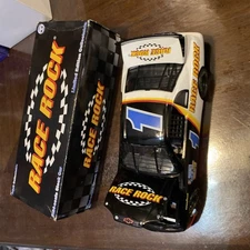 Race Rock Limited Edition Collectible  1:24 nascar action