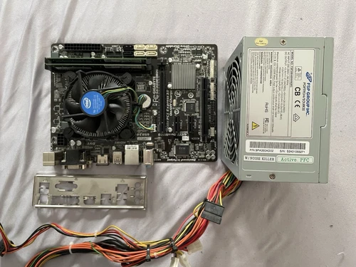 Gigabyte B85M-HD3G Mainboard+intel core i3 CPU+4GB RAM+PSU