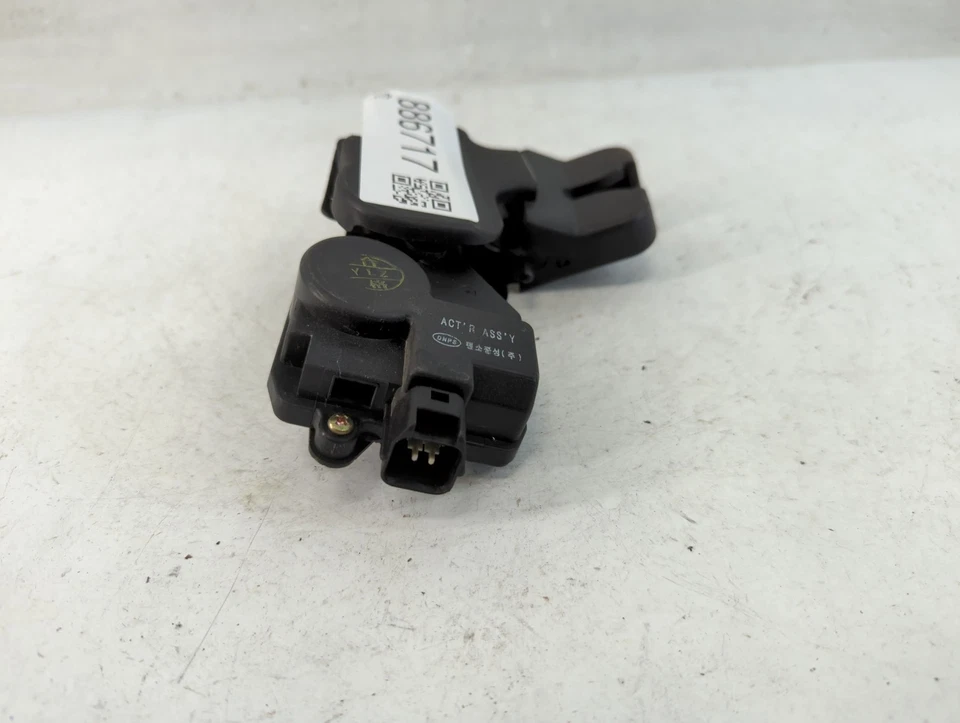 Conjunto de pestillo de capó Kia Spectra 2004 PCUW3 Foto 2 de 4