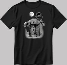 An Airfield Somewhere kurzärmliges weiß-schwarzes Herren/Damen-T-Shirt N561