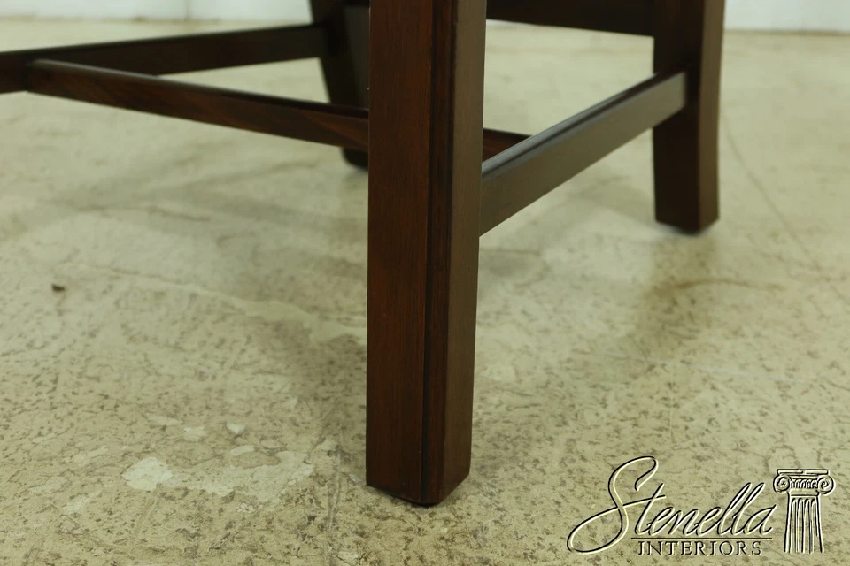 L51655E: Par de sillas auxiliares HENKEL HARRIS modelo 102 Chippendale caoba Foto 4 de 4