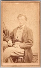 ANTIQUE CDV CIRCA 1860s CHAS. S. HART HANDSOME YOUNG MAN IN SUIT WATERTOWN NY
