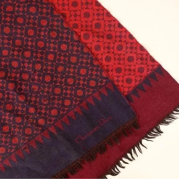Christian Dior    Écharpe vintage en laine défectueuse rouge marine