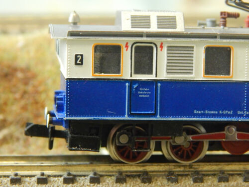 Fleischmann 7305 : ZAHNRADBAHN LOK ELB 215 "EDELWEISSBAHN" SPUR N ANALOG - Bild 9 von 12