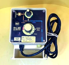 LMI MILTON ROY B731-72T 115V 50/60HZ 1.5A 50PSI METERING PUMP AUTO/MANUAL STROKE