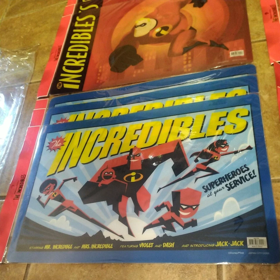 RARO Lote de 11 manteles individuales NUEVOS SELLADOS de colección Disney Pixar Los Increíbles 4 tipos Foto 2 de 4