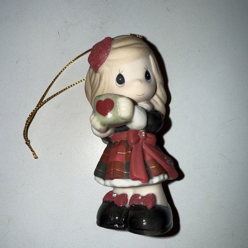 2019 Precious Moments Have a Heart- Warming Christmas Ornament No Box