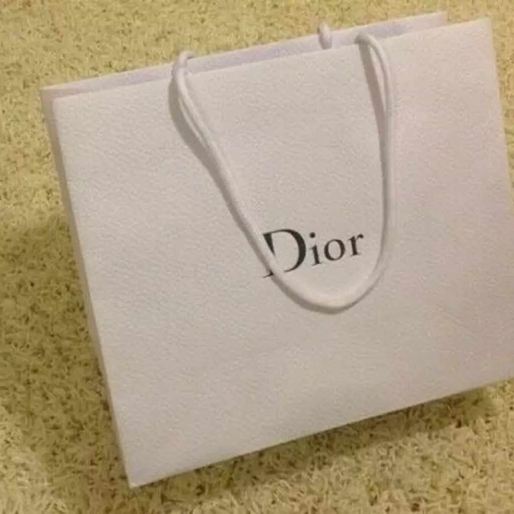 Sac cadeau Dior moyen galet texturé 10,5x9x4,5