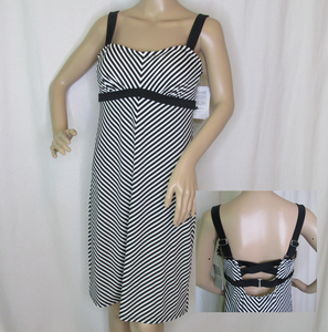 Athleta Black Pura Swim Dress Size 32 B//C