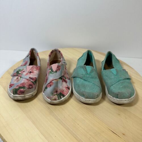 2 Pairs Toms Baby Infant Toddler Shoes Floral Turquoise Canvas Girls Size 7 - Picture 1 of 8