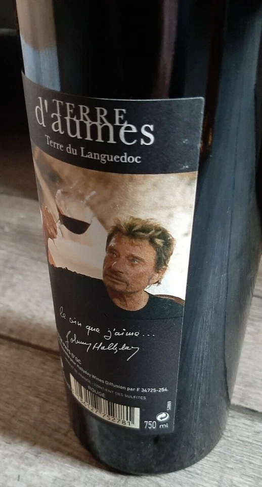 Johnny Hallyday-Bouteille de vin collector - Rouge -Terre D Aumes - Neuve - 2008 - Photo 2/4