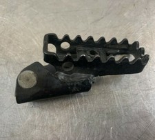 Aprilia Caponord ETV1000 ETV 1000 03 02 2003 LEFT FRONT FOOTPEG FOOT PEG EO