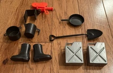 Vintage Mattel 1972 Big Jim Safari Truck Movie Camera & Other Accessories Lot